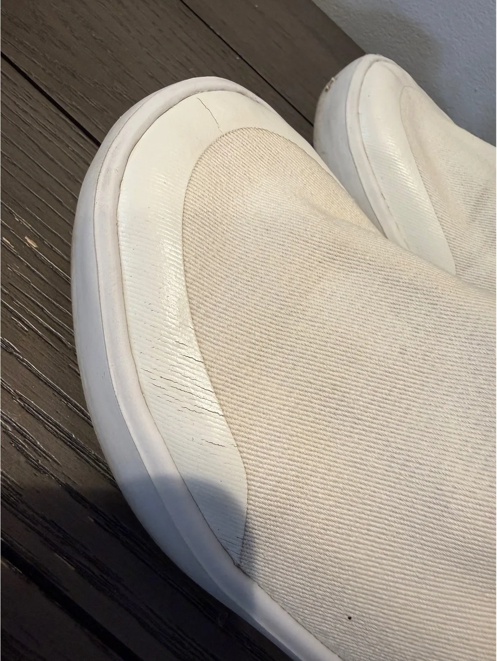 OOFOS white slip
